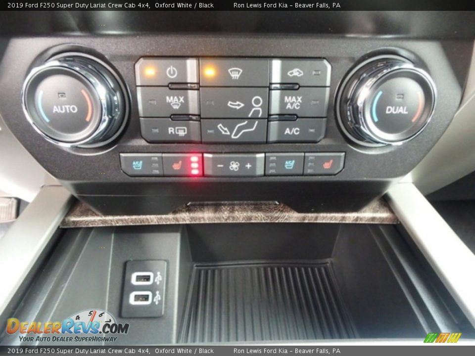 2019 Ford F250 Super Duty Lariat Crew Cab 4x4 Oxford White / Black Photo #18