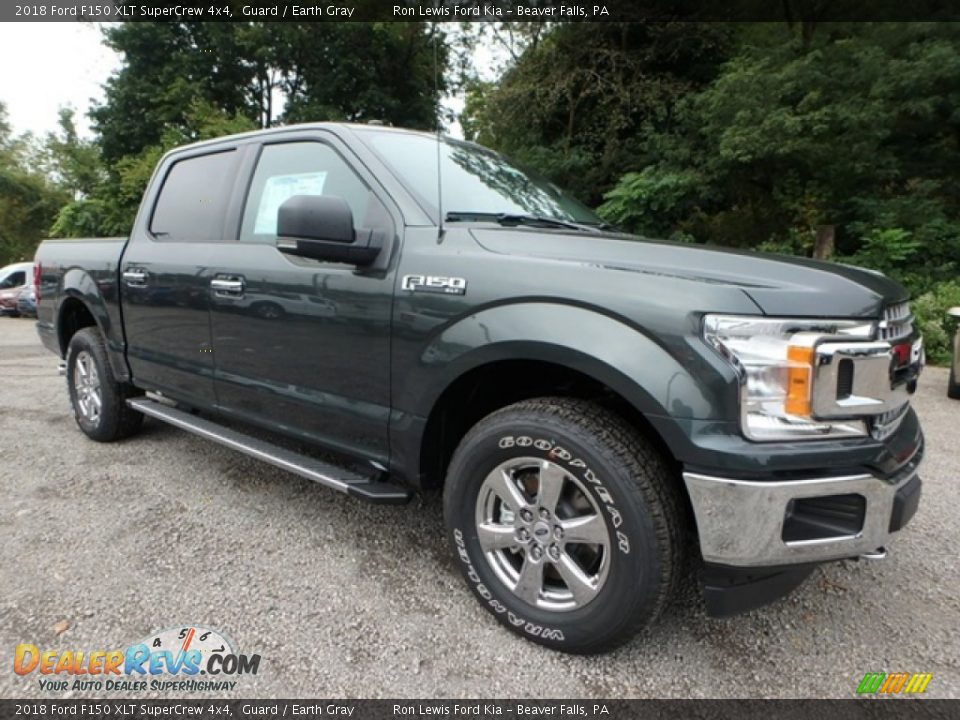 Front 3/4 View of 2018 Ford F150 XLT SuperCrew 4x4 Photo #8