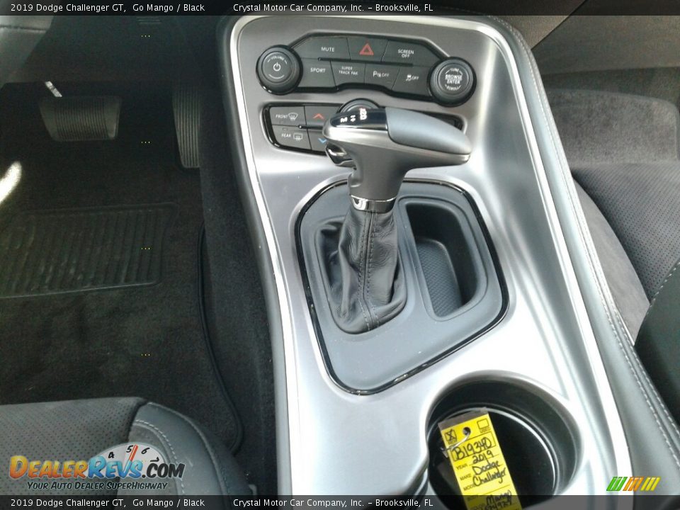 2019 Dodge Challenger GT Shifter Photo #16