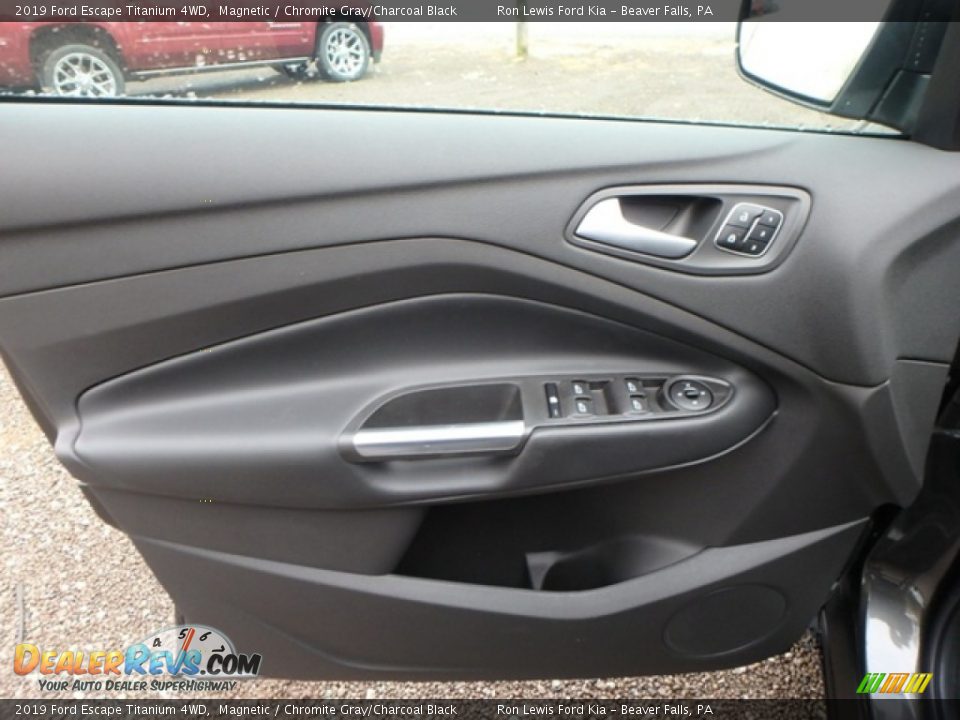 2019 Ford Escape Titanium 4WD Magnetic / Chromite Gray/Charcoal Black Photo #14
