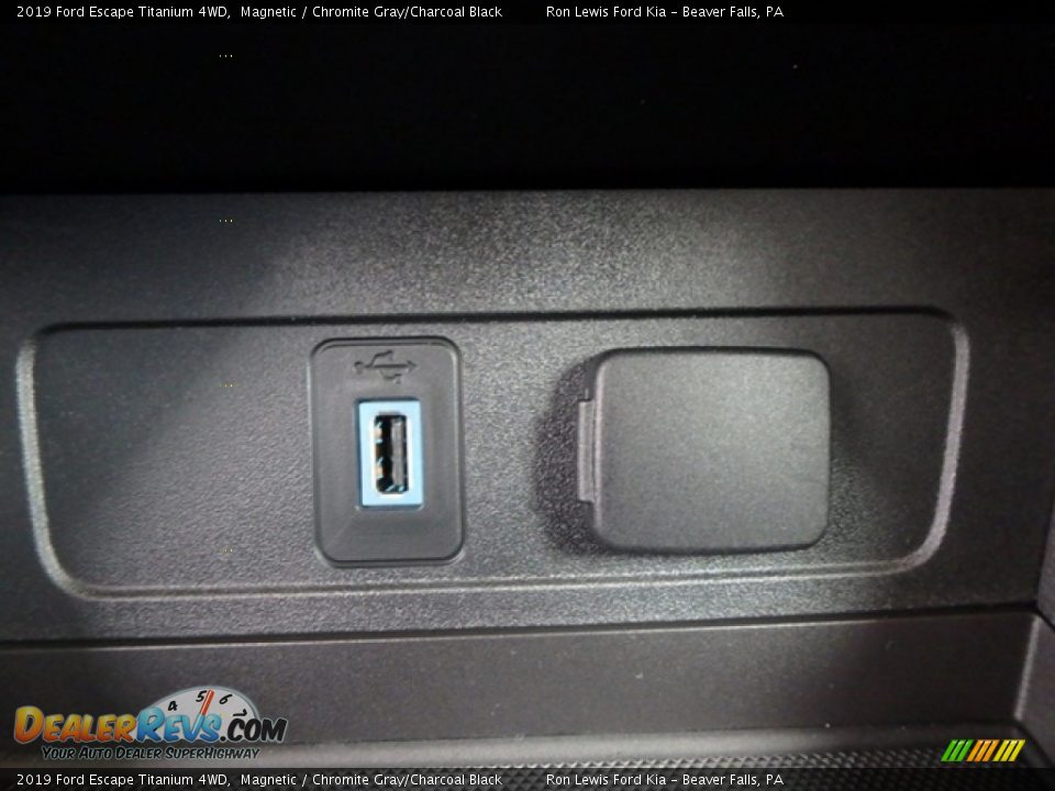 2019 Ford Escape Titanium 4WD Magnetic / Chromite Gray/Charcoal Black Photo #18