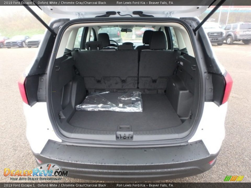 2019 Ford Escape S Oxford White / Chromite Gray/Charcoal Black Photo #4