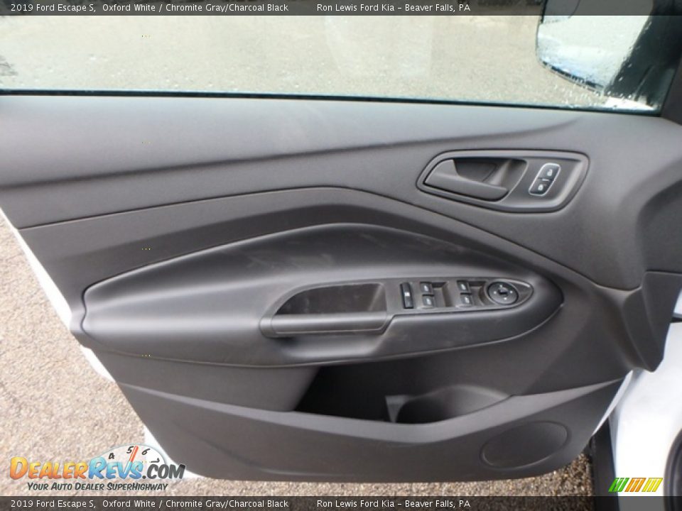 2019 Ford Escape S Oxford White / Chromite Gray/Charcoal Black Photo #14