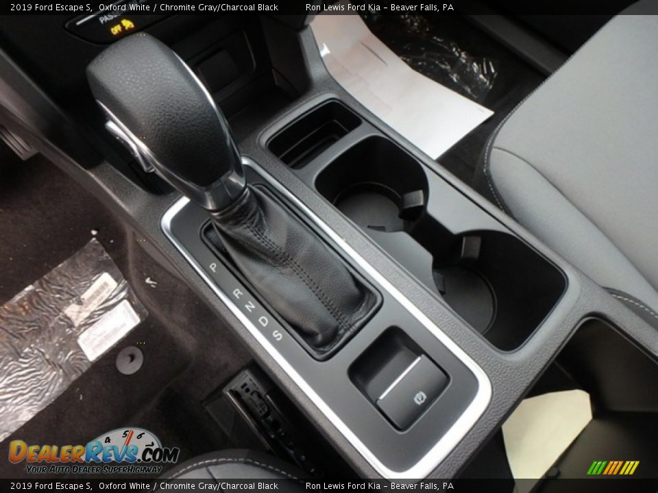 2019 Ford Escape S Oxford White / Chromite Gray/Charcoal Black Photo #18
