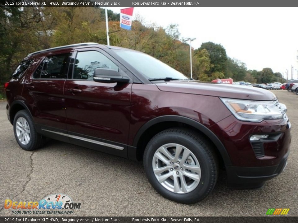 2019 Ford Explorer XLT 4WD Burgundy Velvet / Medium Black Photo #9