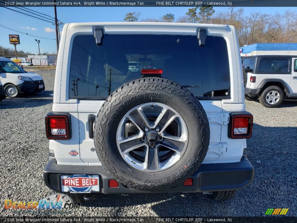 2018 Jeep Wrangler Unlimited Sahara 4x4 Bright White / Black/Heritage Tan Photo #5