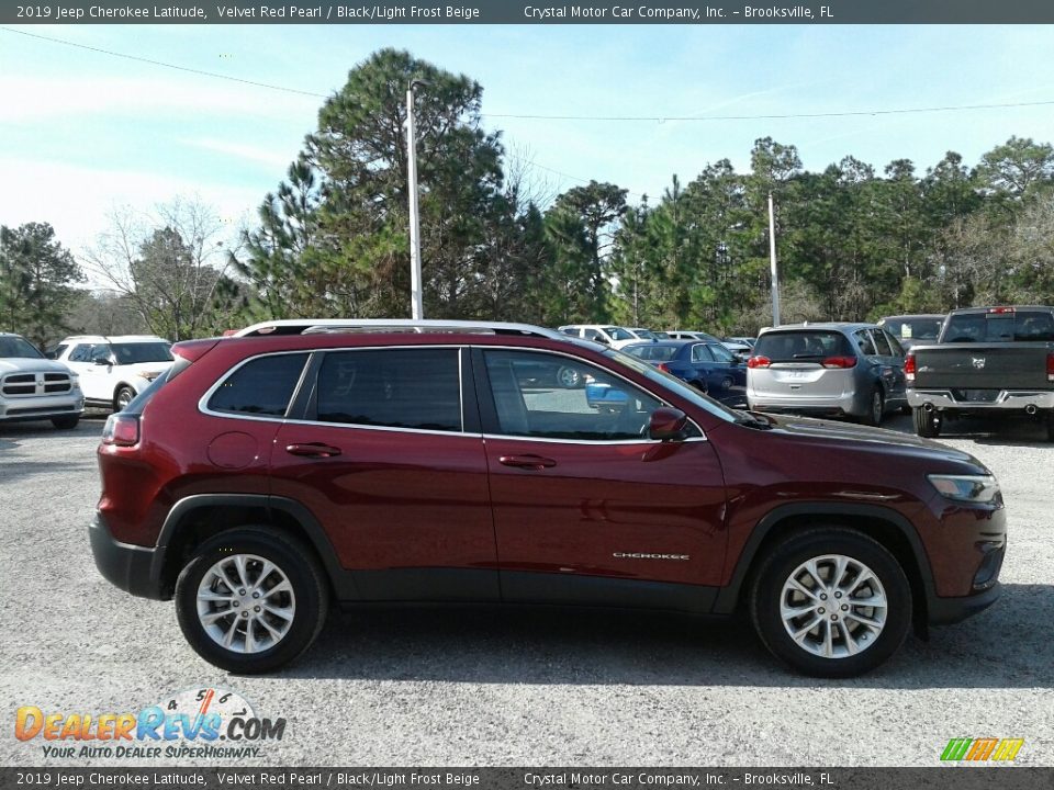 2019 Jeep Cherokee Latitude Velvet Red Pearl / Black/Light Frost Beige Photo #6