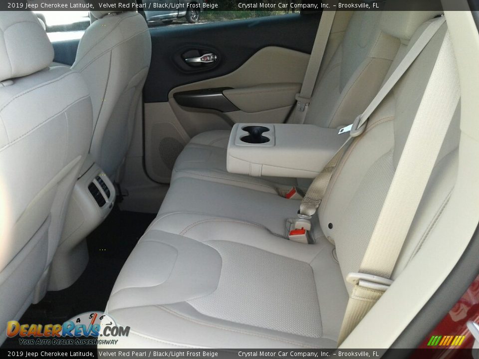 2019 Jeep Cherokee Latitude Velvet Red Pearl / Black/Light Frost Beige Photo #10