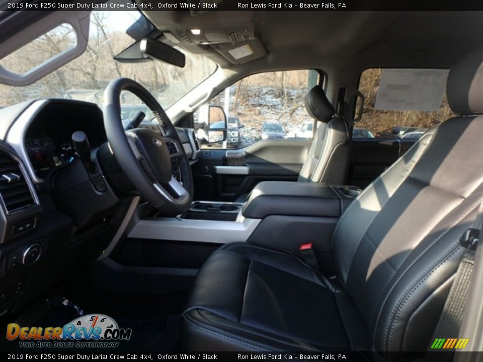 2019 Ford F250 Super Duty Lariat Crew Cab 4x4 Oxford White / Black Photo #10