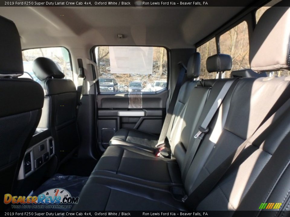 2019 Ford F250 Super Duty Lariat Crew Cab 4x4 Oxford White / Black Photo #11
