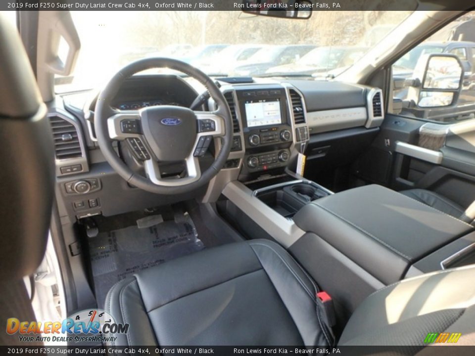 2019 Ford F250 Super Duty Lariat Crew Cab 4x4 Oxford White / Black Photo #12