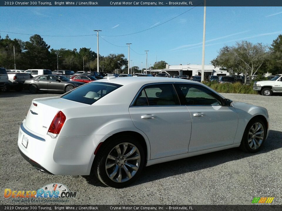 2019 Chrysler 300 Touring Bright White / Linen/Black Photo #5