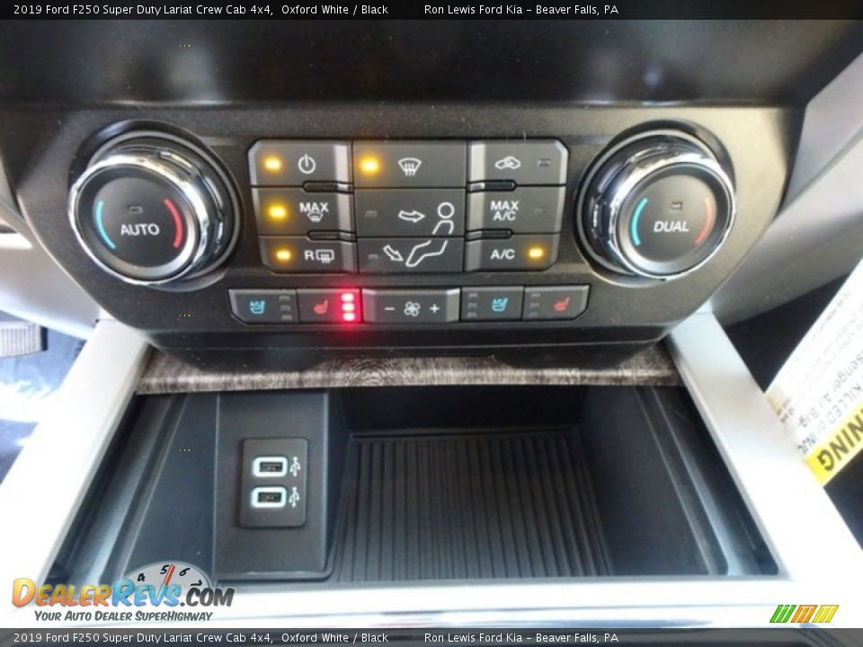 2019 Ford F250 Super Duty Lariat Crew Cab 4x4 Oxford White / Black Photo #19