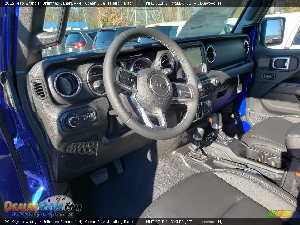 2019 Jeep Wrangler Unlimited Sahara 4x4 Ocean Blue Metallic / Black Photo #6