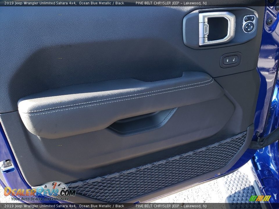 2019 Jeep Wrangler Unlimited Sahara 4x4 Ocean Blue Metallic / Black Photo #7