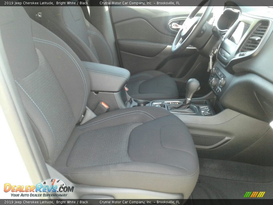 2019 Jeep Cherokee Latitude Bright White / Black Photo #12