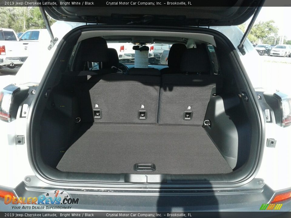 2019 Jeep Cherokee Latitude Bright White / Black Photo #19