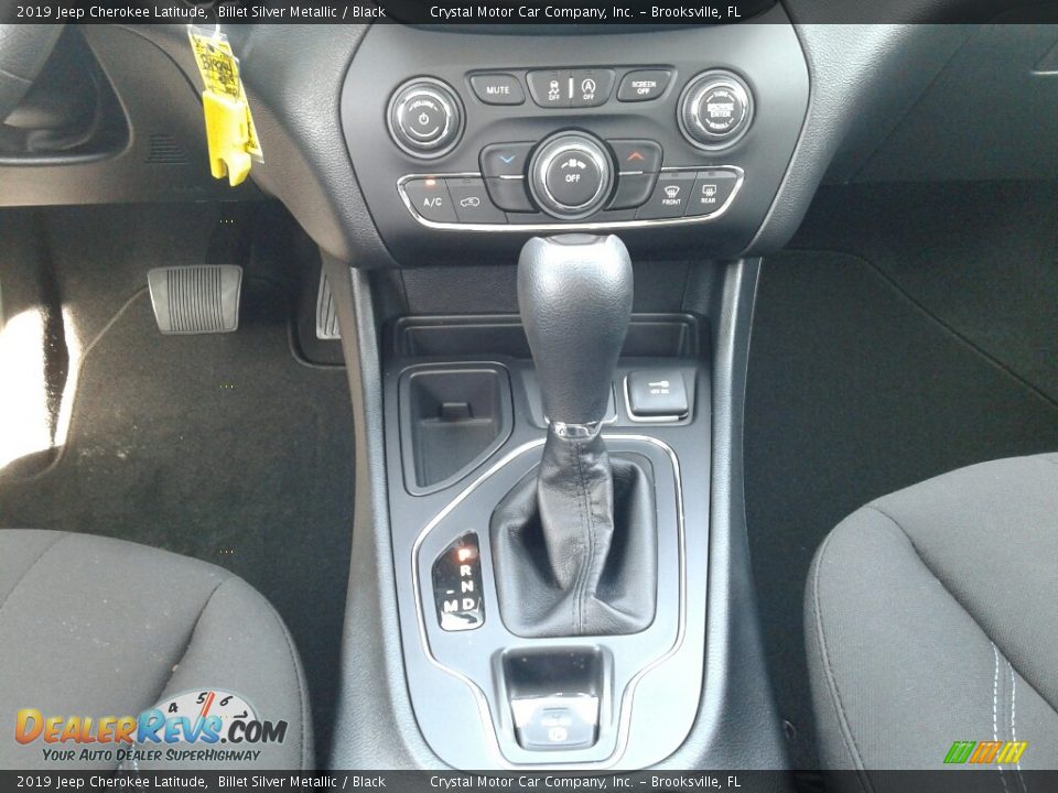 2019 Jeep Cherokee Latitude Billet Silver Metallic / Black Photo #16