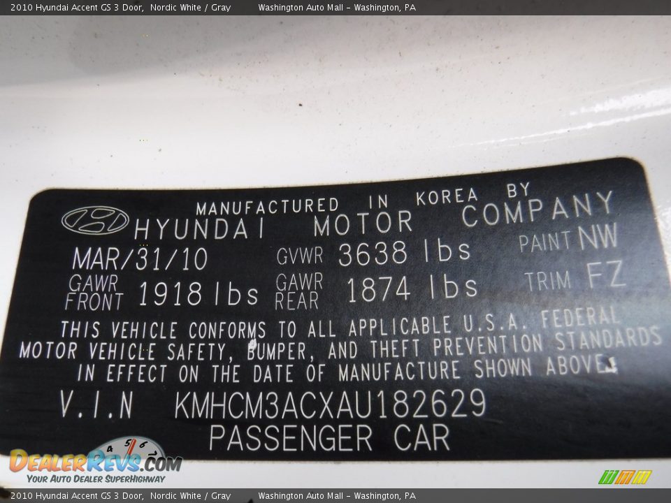 2010 Hyundai Accent GS 3 Door Nordic White / Gray Photo #19