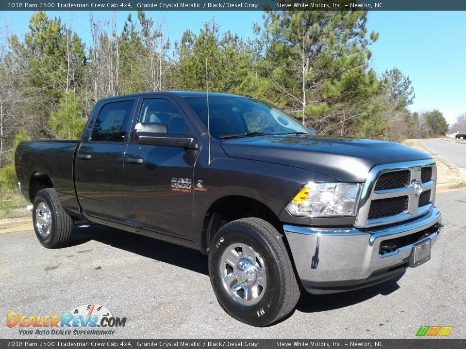 2018 Ram 2500 Tradesman Crew Cab 4x4 Granite Crystal Metallic / Black/Diesel Gray Photo #4