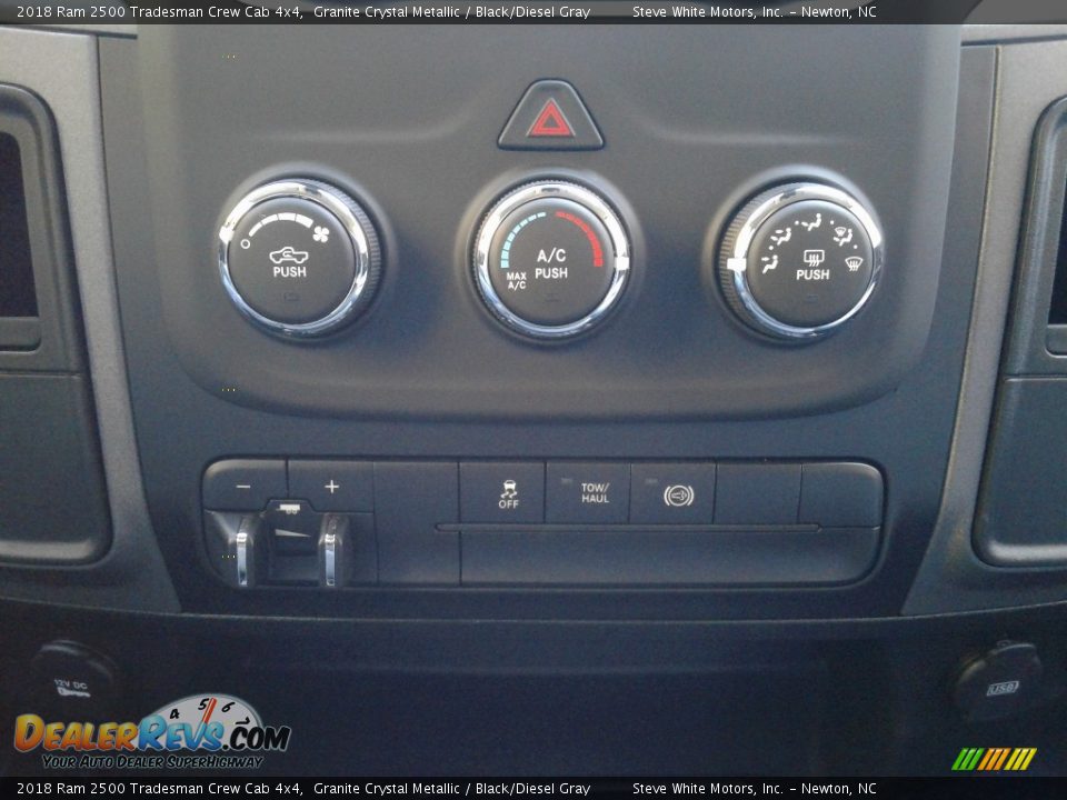 2018 Ram 2500 Tradesman Crew Cab 4x4 Granite Crystal Metallic / Black/Diesel Gray Photo #21