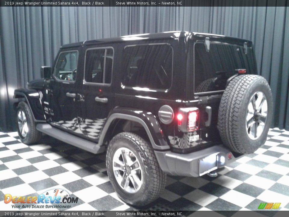 2019 Jeep Wrangler Unlimited Sahara 4x4 Black / Black Photo #8