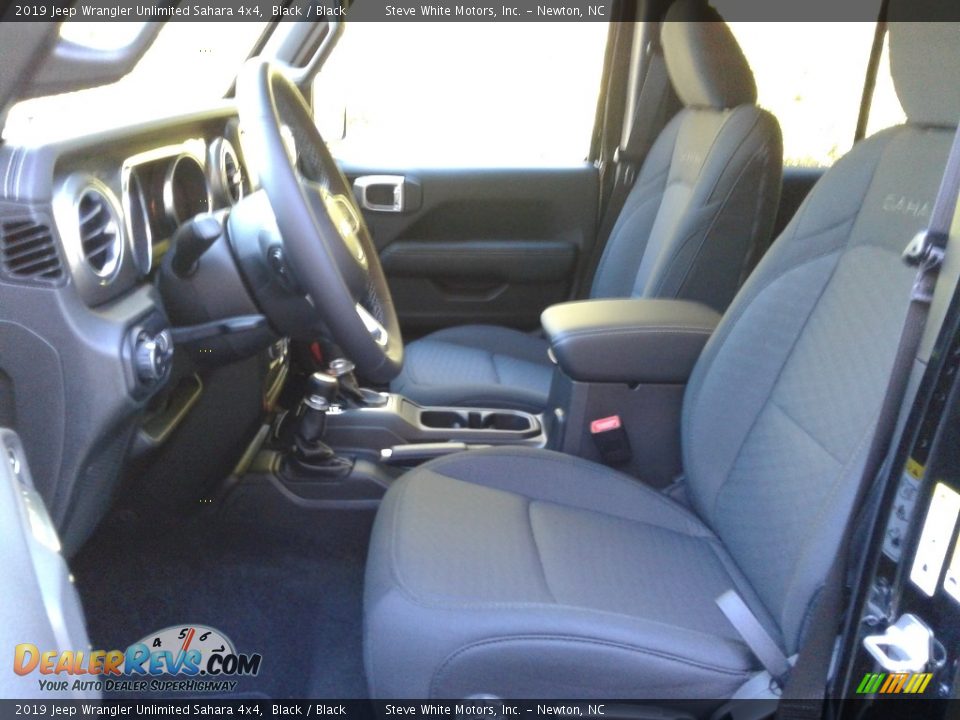 2019 Jeep Wrangler Unlimited Sahara 4x4 Black / Black Photo #10
