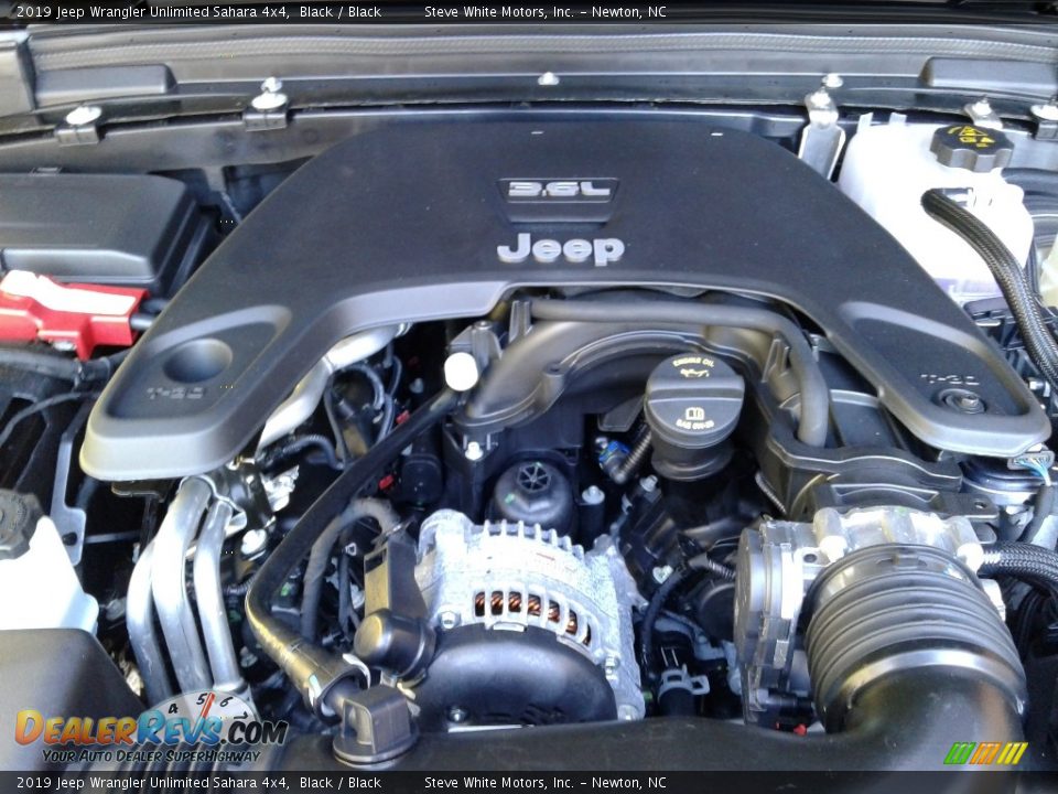 2019 Jeep Wrangler Unlimited Sahara 4x4 Black / Black Photo #35