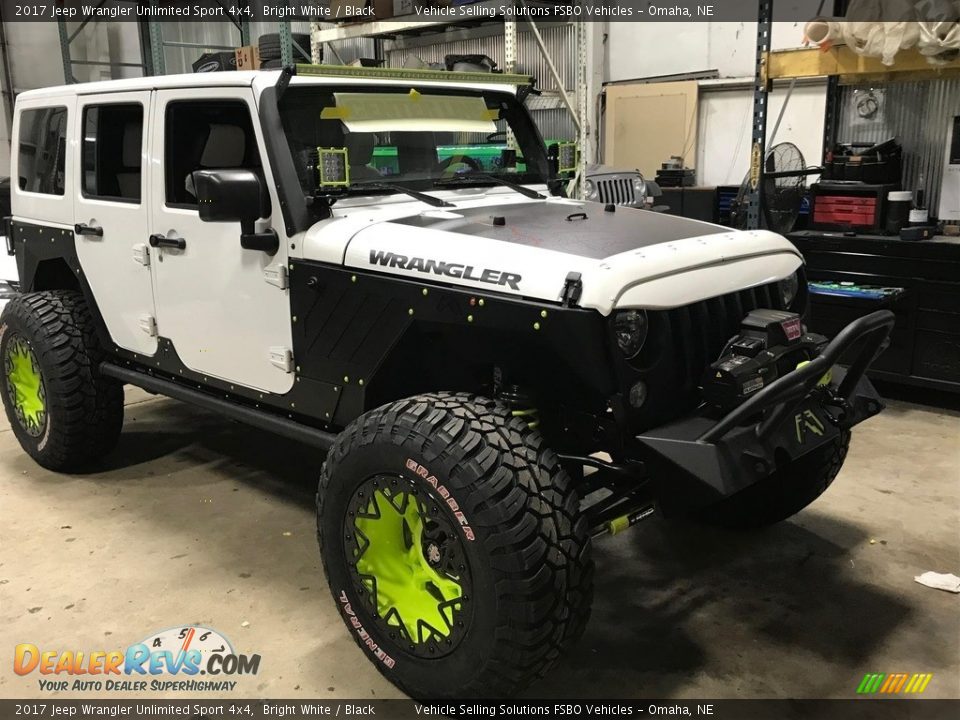 2017 Jeep Wrangler Unlimited Sport 4x4 Bright White / Black Photo #6