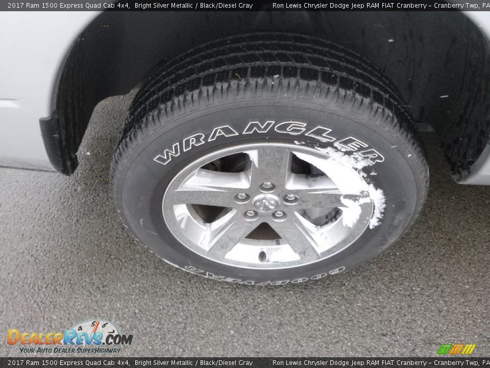 2017 Ram 1500 Express Quad Cab 4x4 Bright Silver Metallic / Black/Diesel Gray Photo #10