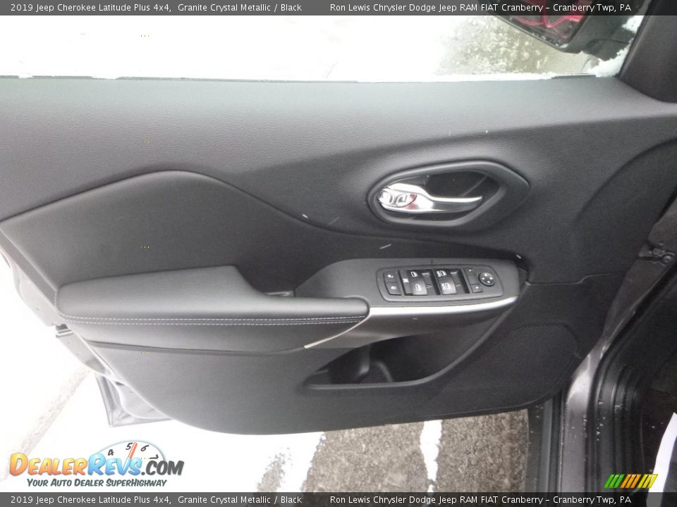 2019 Jeep Cherokee Latitude Plus 4x4 Granite Crystal Metallic / Black Photo #13