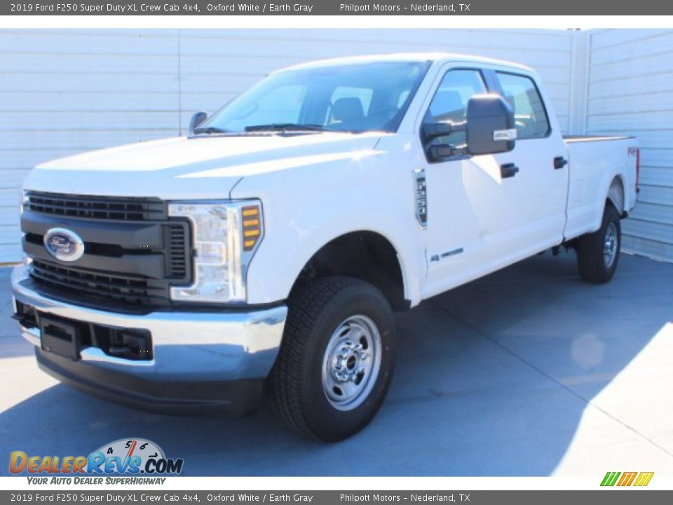 2019 Ford F250 Super Duty XL Crew Cab 4x4 Oxford White / Earth Gray Photo #4