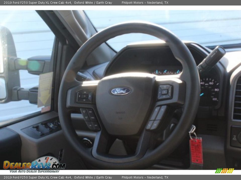2019 Ford F250 Super Duty XL Crew Cab 4x4 Oxford White / Earth Gray Photo #19