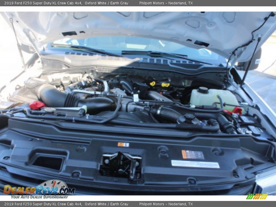 2019 Ford F250 Super Duty XL Crew Cab 4x4 Oxford White / Earth Gray Photo #21