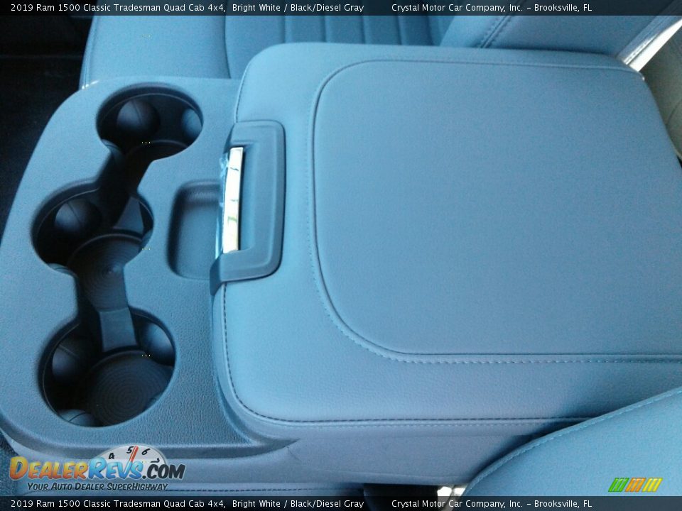 2019 Ram 1500 Classic Tradesman Quad Cab 4x4 Bright White / Black/Diesel Gray Photo #18