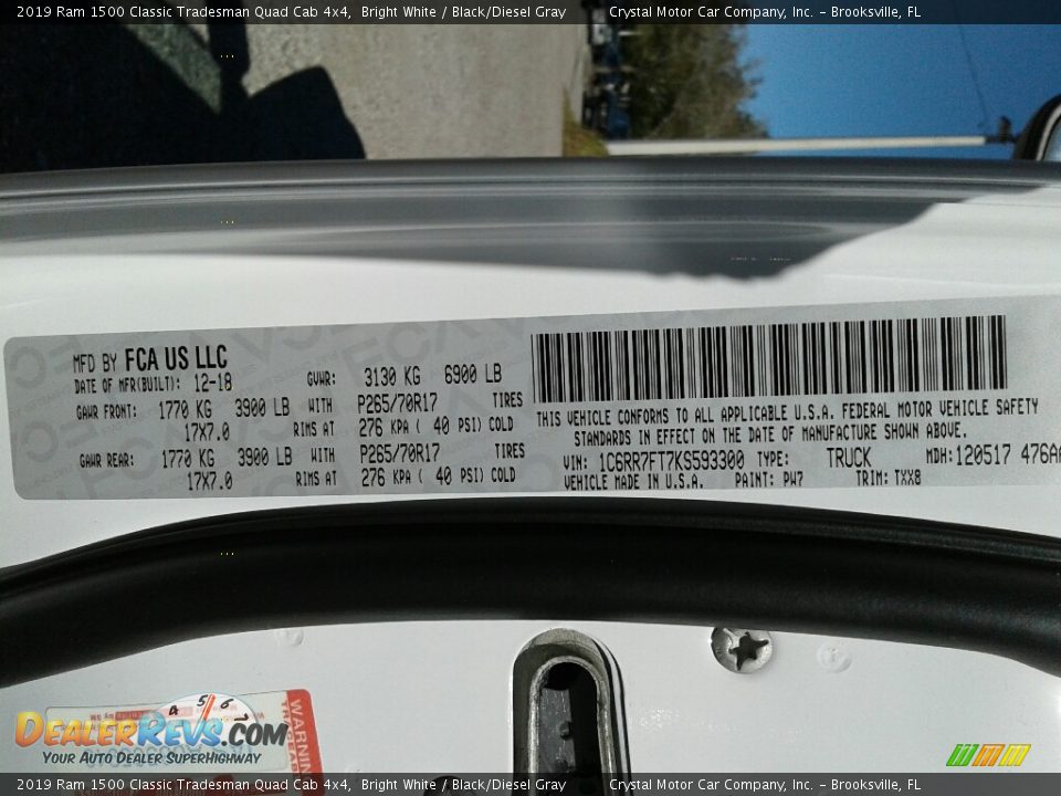 2019 Ram 1500 Classic Tradesman Quad Cab 4x4 Bright White / Black/Diesel Gray Photo #21