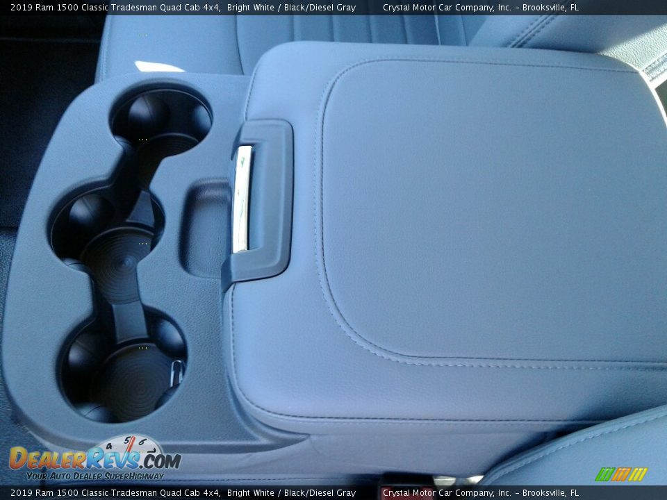 2019 Ram 1500 Classic Tradesman Quad Cab 4x4 Bright White / Black/Diesel Gray Photo #18