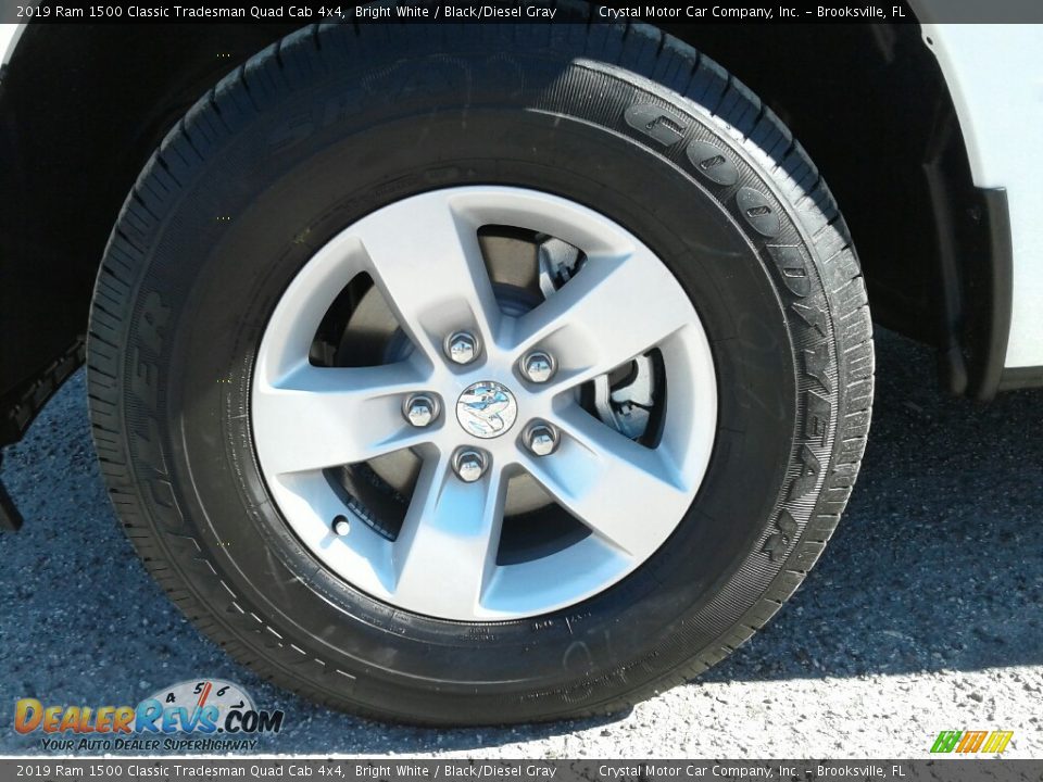 2019 Ram 1500 Classic Tradesman Quad Cab 4x4 Bright White / Black/Diesel Gray Photo #20