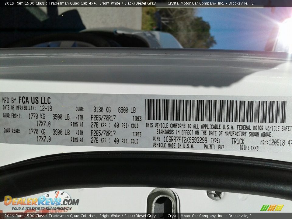 2019 Ram 1500 Classic Tradesman Quad Cab 4x4 Bright White / Black/Diesel Gray Photo #21