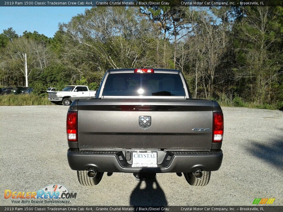 2019 Ram 1500 Classic Tradesman Crew Cab 4x4 Granite Crystal Metallic / Black/Diesel Gray Photo #4