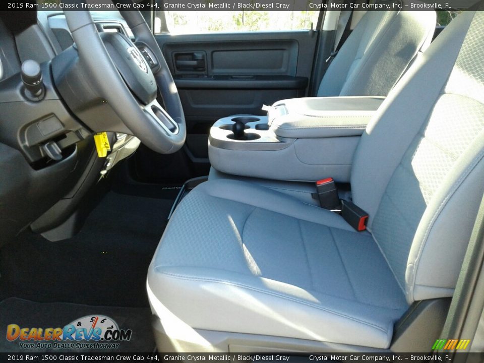 2019 Ram 1500 Classic Tradesman Crew Cab 4x4 Granite Crystal Metallic / Black/Diesel Gray Photo #9
