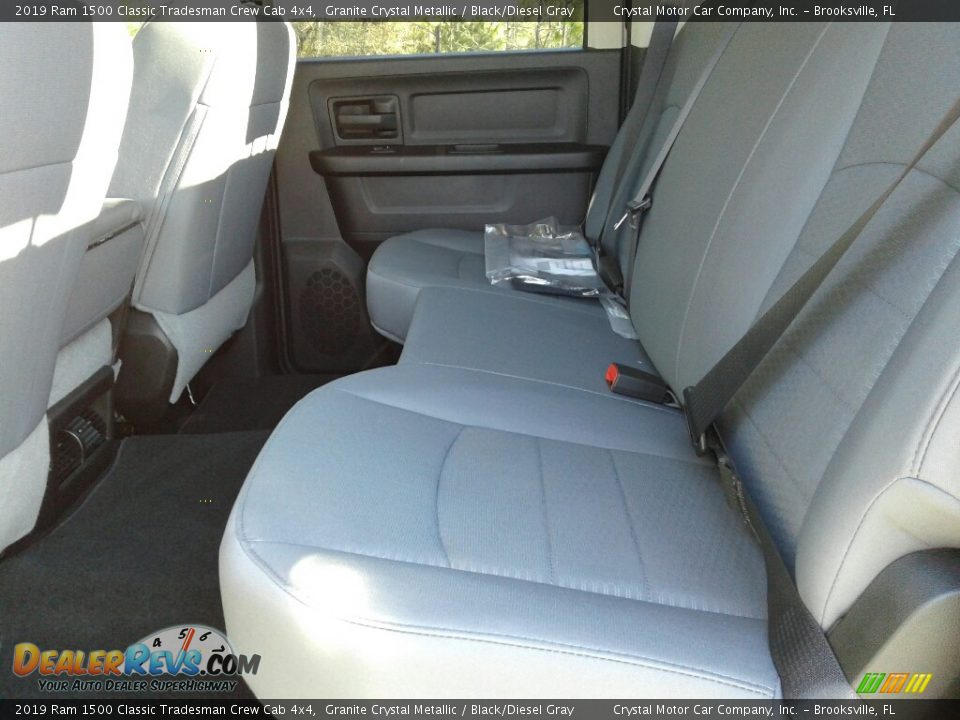 2019 Ram 1500 Classic Tradesman Crew Cab 4x4 Granite Crystal Metallic / Black/Diesel Gray Photo #10