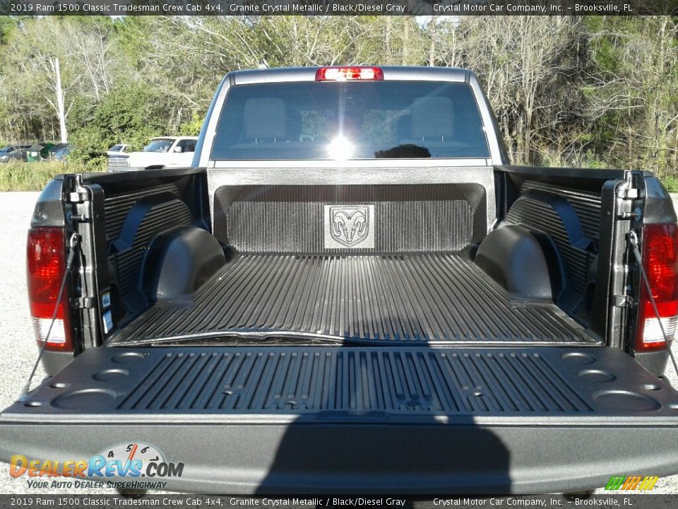 2019 Ram 1500 Classic Tradesman Crew Cab 4x4 Granite Crystal Metallic / Black/Diesel Gray Photo #19