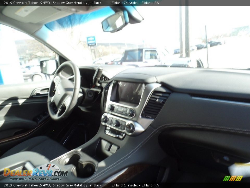 2019 Chevrolet Tahoe LS 4WD Shadow Gray Metallic / Jet Black Photo #16