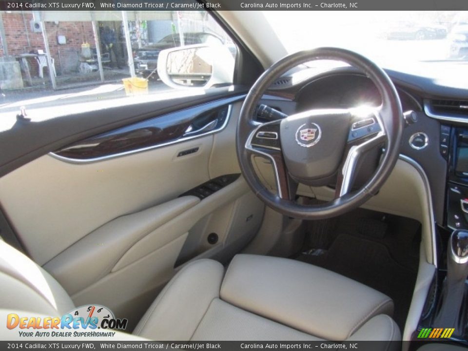 2014 Cadillac XTS Luxury FWD White Diamond Tricoat / Caramel/Jet Black Photo #12
