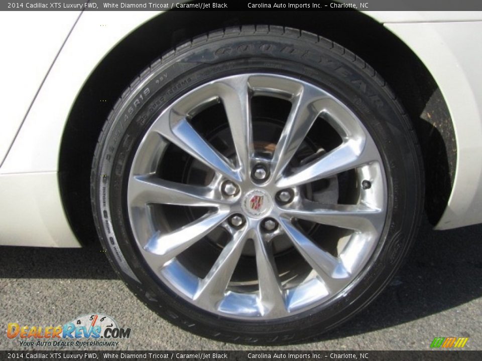 2014 Cadillac XTS Luxury FWD White Diamond Tricoat / Caramel/Jet Black Photo #26