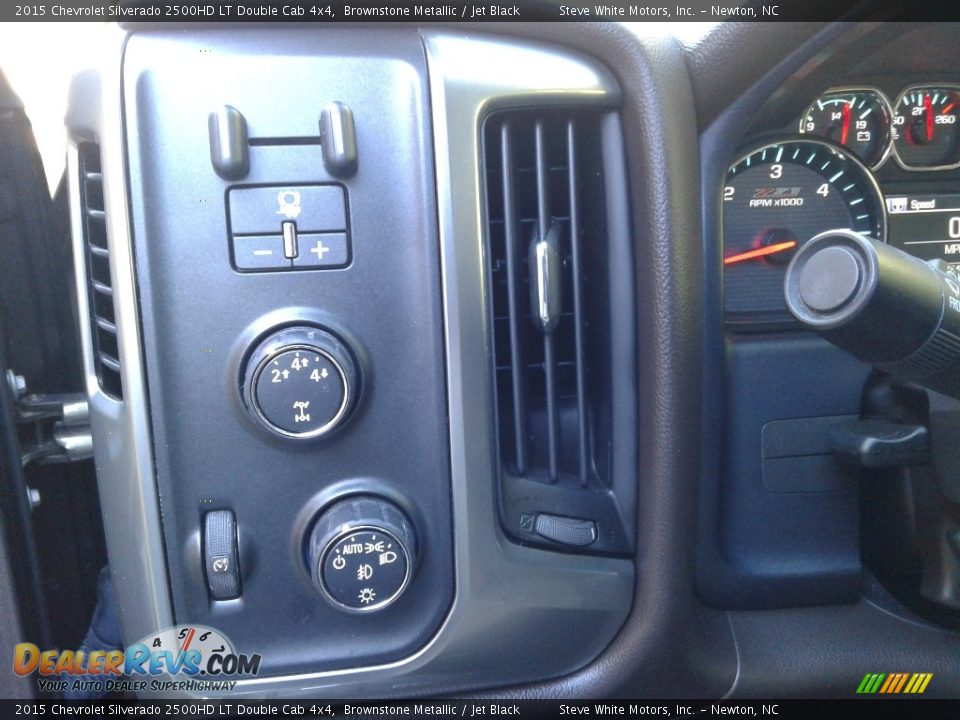 2015 Chevrolet Silverado 2500HD LT Double Cab 4x4 Brownstone Metallic / Jet Black Photo #15
