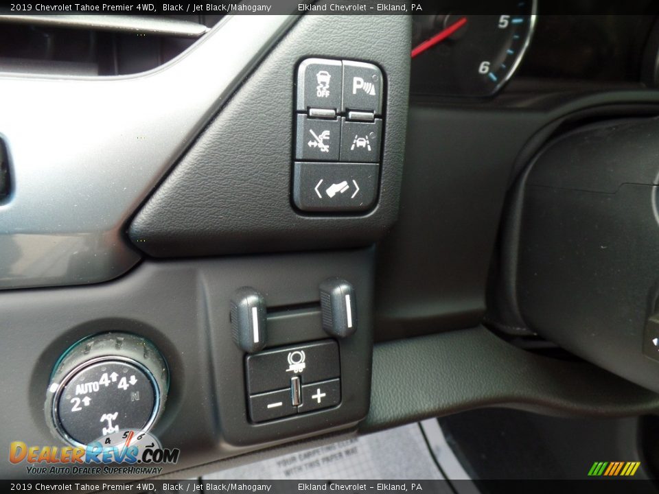 Controls of 2019 Chevrolet Tahoe Premier 4WD Photo #27