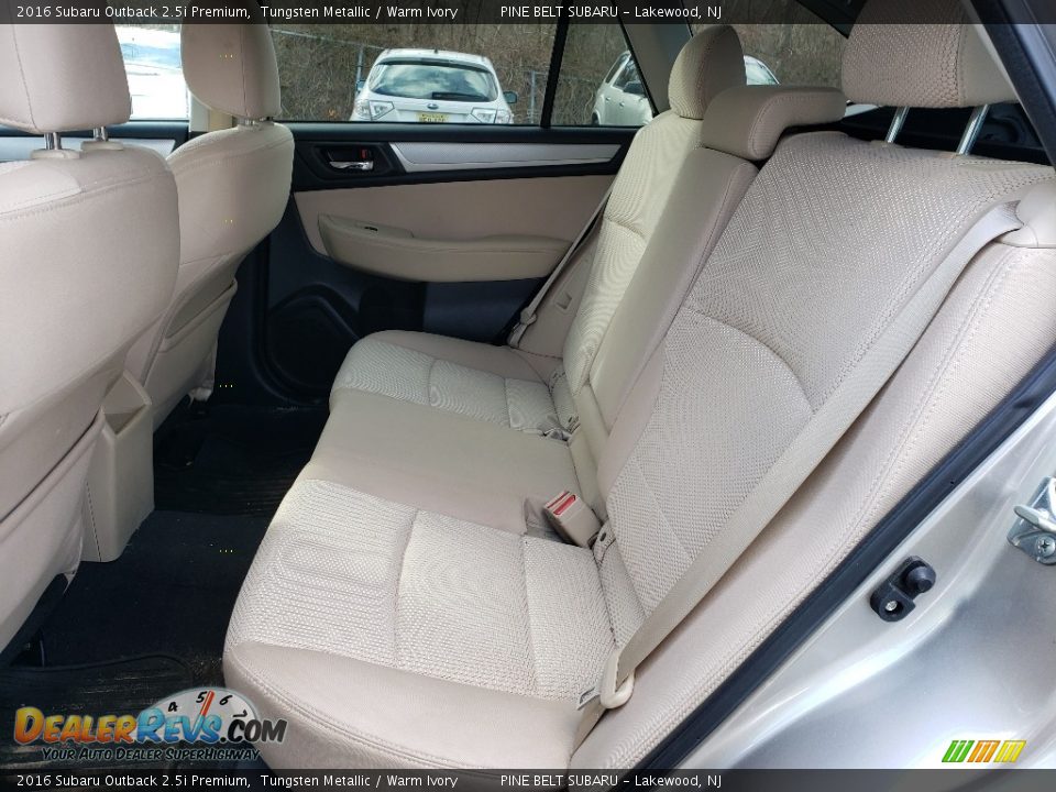 2016 Subaru Outback 2.5i Premium Tungsten Metallic / Warm Ivory Photo #3