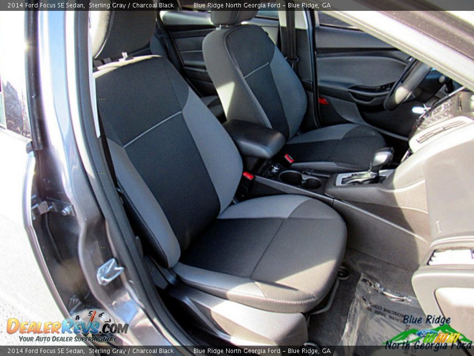 2014 Ford Focus SE Sedan Sterling Gray / Charcoal Black Photo #11